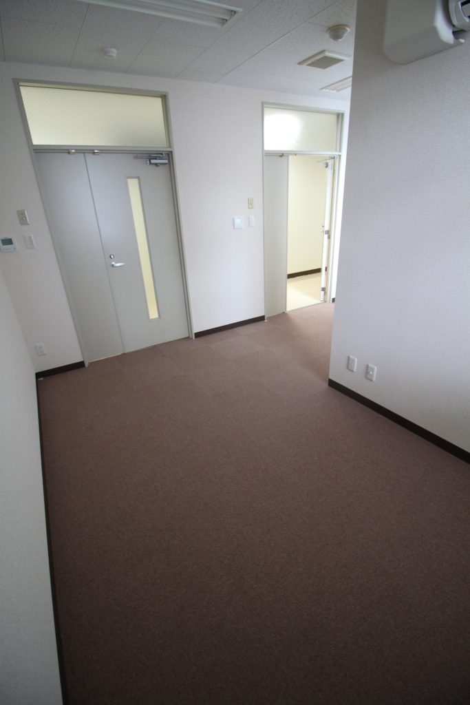 上通町 蚕糸会館テナント